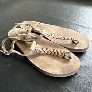 Rainbow T Street Brown Leather Braided Thong Style Sandals size 10 - BP